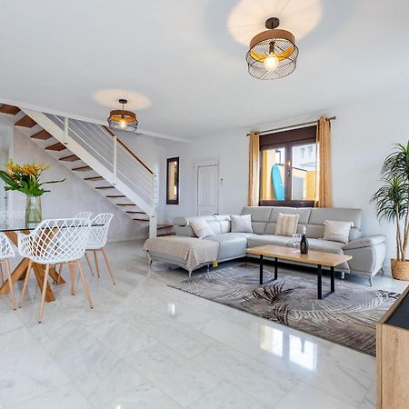 Villa With 4 Bedrooms And Private Heated Pool San Miguel de Abona Luaran gambar