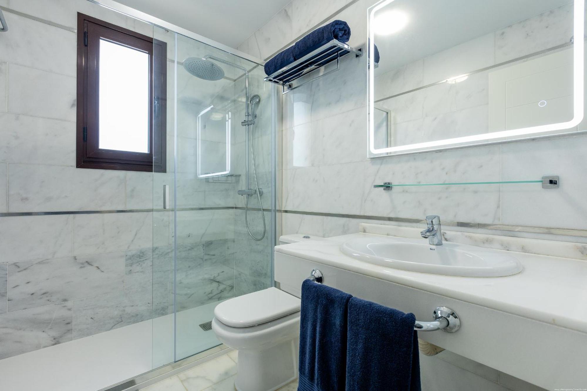 Villa With 4 Bedrooms And Private Heated Pool San Miguel de Abona Luaran gambar